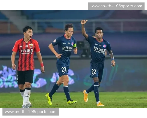 申城风云再起，绿巨人静待玫瑰绽放——上港与苏州的足球故事